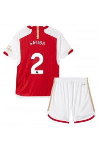 Arsenal William Saliba #2 Jalkapallovaatteet Lasten Kotipeliasu 2023-24 Lyhythihainen (+ Lyhyet housut)